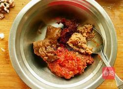 蘑菇肉酱荷包蛋面的做法图解4