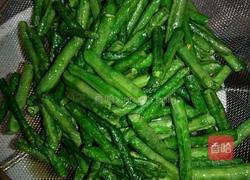 干煸豆角的做法图解3