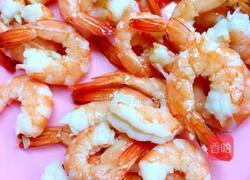 糖醋虾的做法图解2