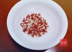 薏米红豆红枣粥的做法图解1