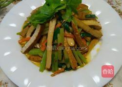 芹菜炒豆干的做法图解5