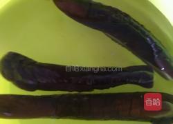 香辣茄子的做法图解1