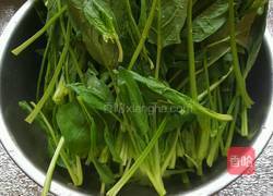 菠菜鸡蛋汤的做法图解2