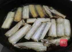 干炸带鱼的做法图解5