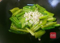 青椒煎苦瓜的做法图解7