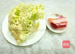五花肉炒有机菜花的做法图解1
