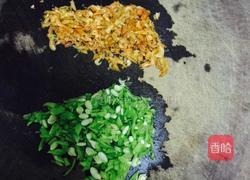 鸡蛋河虾饼的做法图解2