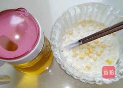 香甜鲜玉米饼的做法图解3