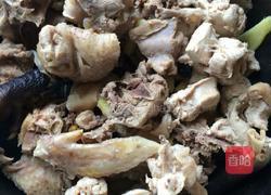 南瓜炖鸡块的做法图解2