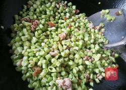 豉香肉末炒豆角的做法图解7