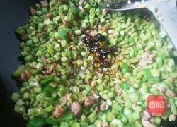 豉香肉末炒豆角的做法图解9
