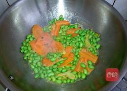 丝瓜炒毛豆的做法图解3