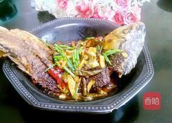 红烧鲫鱼（我老公烧的哦）的做法图解8