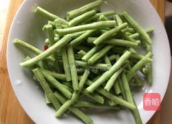缸豆炒肉的做法图解2
