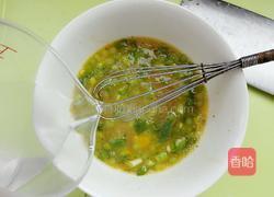 香葱鸡蛋饼的做法图解5