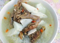 山药炖鸽子汤