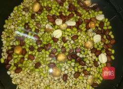绿豆薏米汤的做法图解2