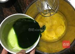 菠菜汁戚风蛋糕的做法图解4