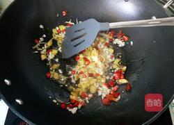 酸辣鸭血粉丝汤的做法图解3