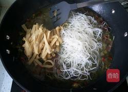 酸辣鸭血粉丝汤的做法图解7