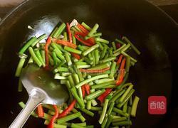 蒜苔炒鸡蛋的做法图解4