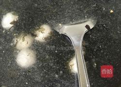 紫菜鸡蛋鱼丸汤的做法图解3