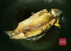 鲫鱼豆腐汤的做法图解2