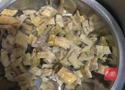 干笋红烧肉的做法图解1