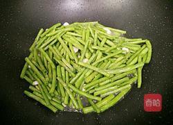 清炒长豆角的做法图解7