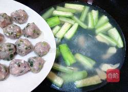 鲮鱼丸丝瓜汤的做法图解7