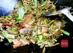 腊肉炒香椿的做法图解8