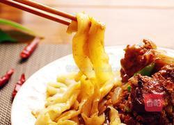 正宗新疆大盘鸡+裤带面的做法图解22