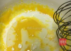 抹茶火龙果戚风卷的做法图解4