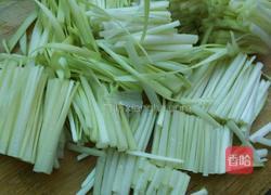 韭黄炒蛋的做法图解3