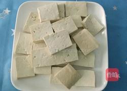青菜烩豆腐的做法图解1