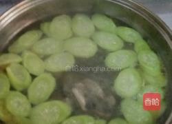 丝瓜肉丝汤的做法图解1