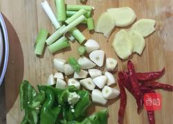 川香鸡块的做法图解3