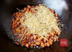 猪肉丁韭菜大包的做法图解5