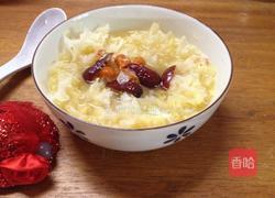 雪耳红枣糖水的做法图解3