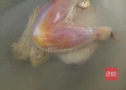 玉米牛奶炖鸡的做法图解2