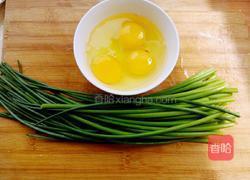 韭苔炒鸡蛋的做法图解1