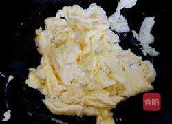 韭苔炒鸡蛋的做法图解3