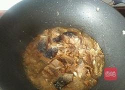 干辣椒焖烟熏鱼的做法图解2