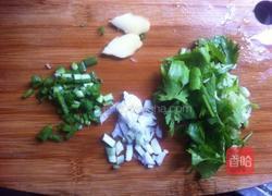 香菇豆腐汤的做法图解3