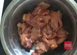 芒果炒肉的做法图解1