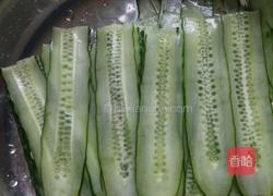 凉拌木耳黄瓜卷的做法图解8
