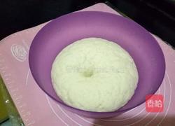 韭菜鸡蛋包子的做法图解2