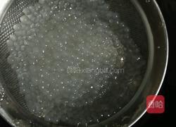 椰汁芒果西米露的做法图解3