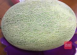 哈密瓜汁的做法图解1