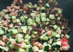 鸡蛋火腿炒饭的做法图解4